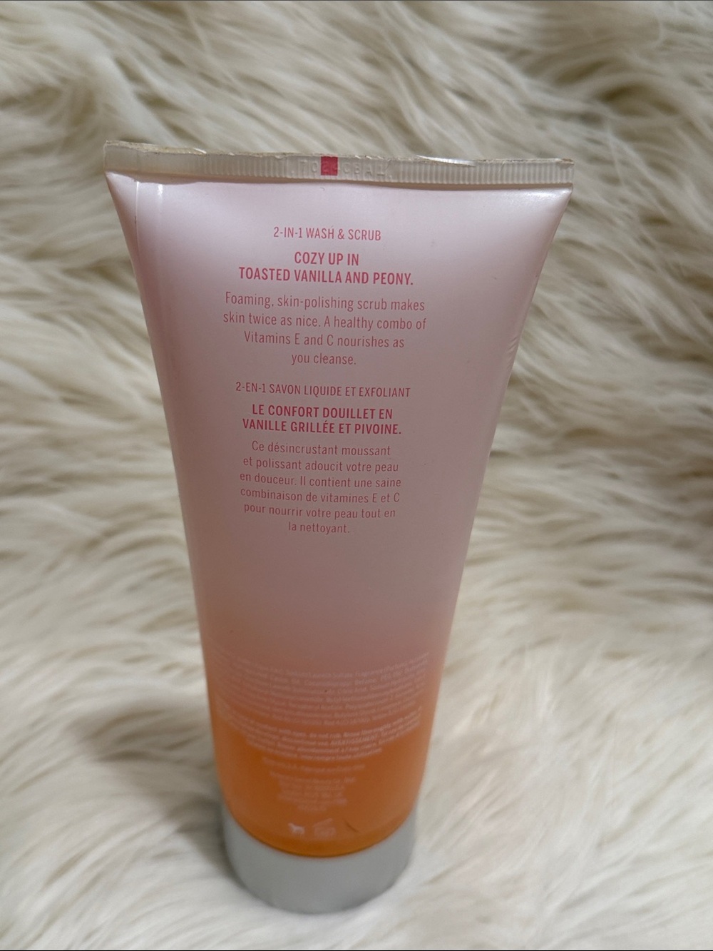 PINK Warm and Cozy 2 in 1 wash and scrub NWT - Picture 3 of 5